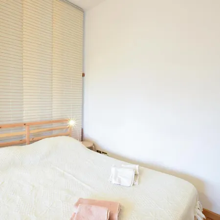 Апартаменты Lovely In With Wifi Стреза